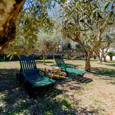 Calafato Гостевой дом Фавиньяна